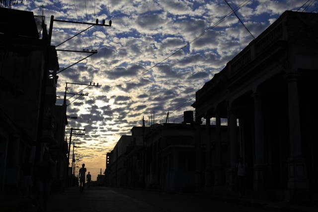 another_batch_of_photos_from_depicting_everyday_life_in_cuba_640_81.jpg