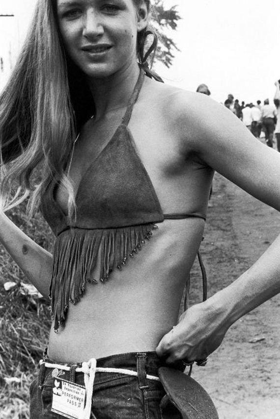 29-woodstock_women.jpg