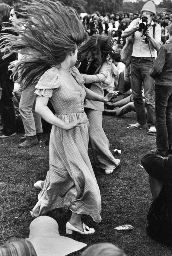 08-woodstock_women.jpg