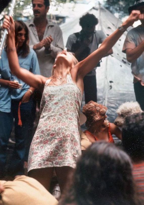 05-woodstock_women.jpg