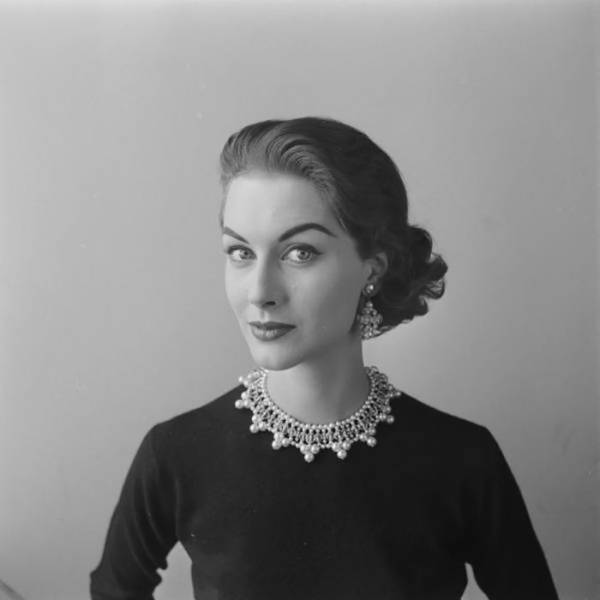 beauty_and_fashion_of_women_from_the_40s50s_640_16.jpg