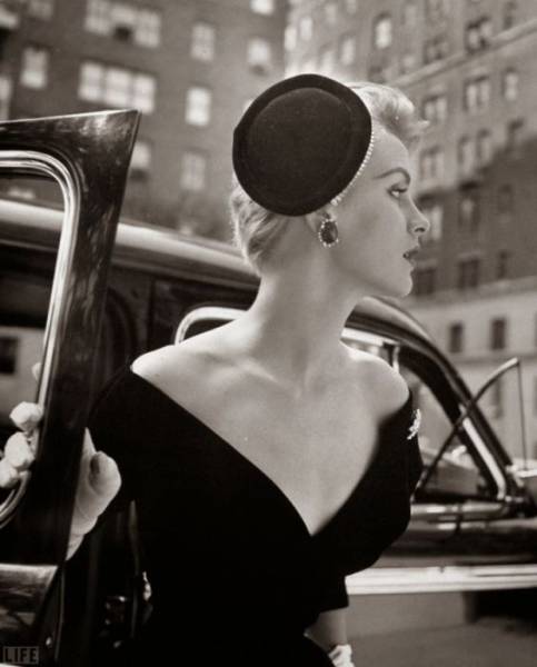 beauty_and_fashion_of_women_from_the_40s50s_640_03.jpg
