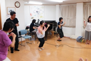 どんぐりころころダンス