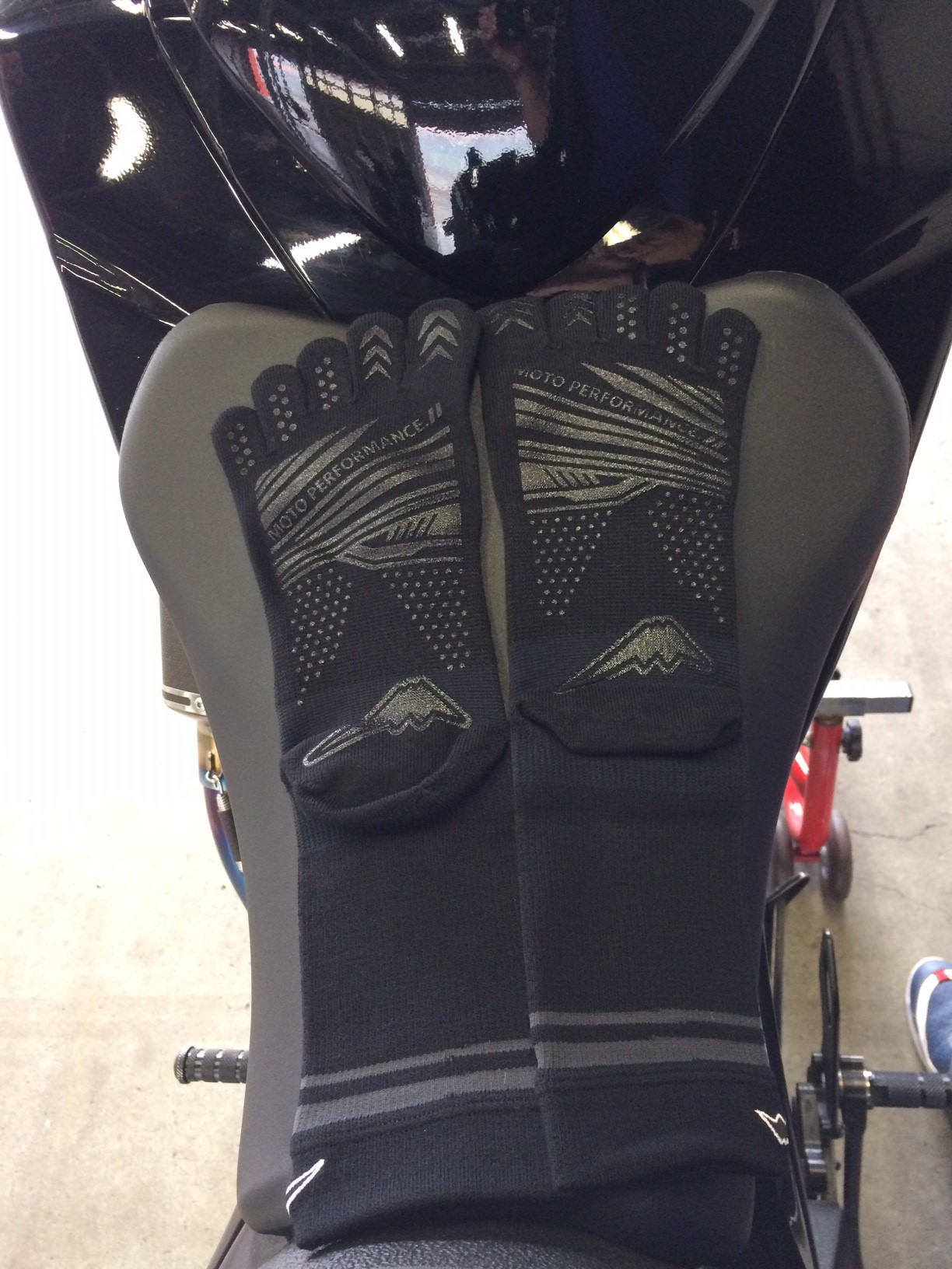 KUSHITANI クシタニ K-1883 ウィンドストッパーインナーシャツ　黒色 新品 LLサイズ 1円スタート クシタニ K-1883,84 ウィンドストッパーインナーシャツ\u0026ボトムス L