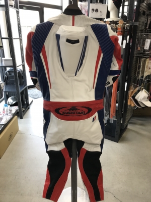 オーダー•タキシードジャケット•パンツ•付属フルセット K-0073XX イージーオーダースーツのご紹介です：KUSHITANI 江東