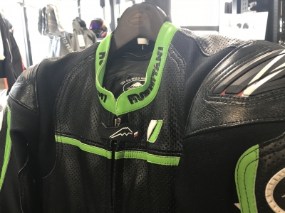 K-0080XX アライズスーツ :KUSHITANI 宇都宮店 | KUSHITANI 宇都宮店 K-0080XX アライズスーツ :KUSHITANI 宇都宮店 | KUSHITANI 宇都宮店