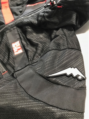 メッシュジャケットへワッペン取付 ：KUSHITANI 宇都宮店 | KUSHITANI