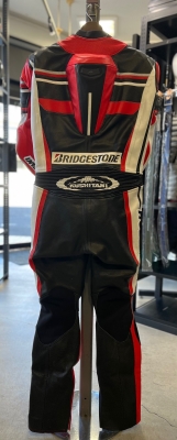 EOスーツ K-0063XX スイフトワンスーツ ：KUSHITANI 宇都宮店