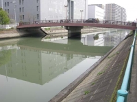 2008年4月撮影の菖蒲川