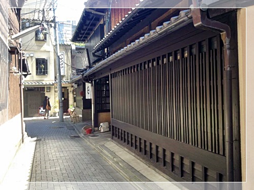 四条河原町一筋南