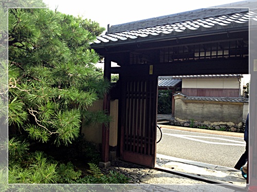 なり田の門