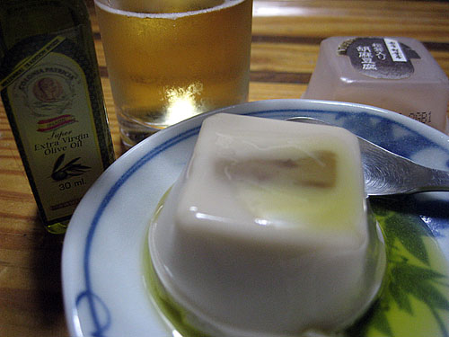 赤坂松葉屋の豆腐とコロニアパトリシア