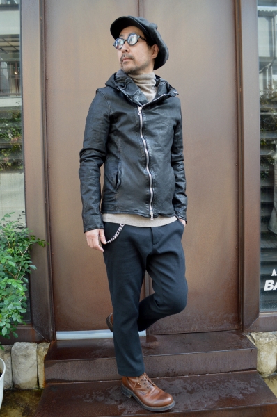 ISAMU KATAYAMA BACKLASH フード付きタンクトップ ネイビー ISAMU KATAYAMA BACKLASH FORE GROW 1645-04 | anonymous BACKLASH