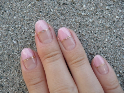 ベビーピンクの直線フレンチネイル | chocolat nail