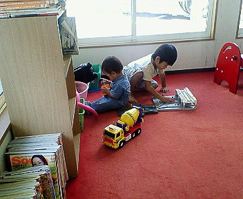 待ってる間に。