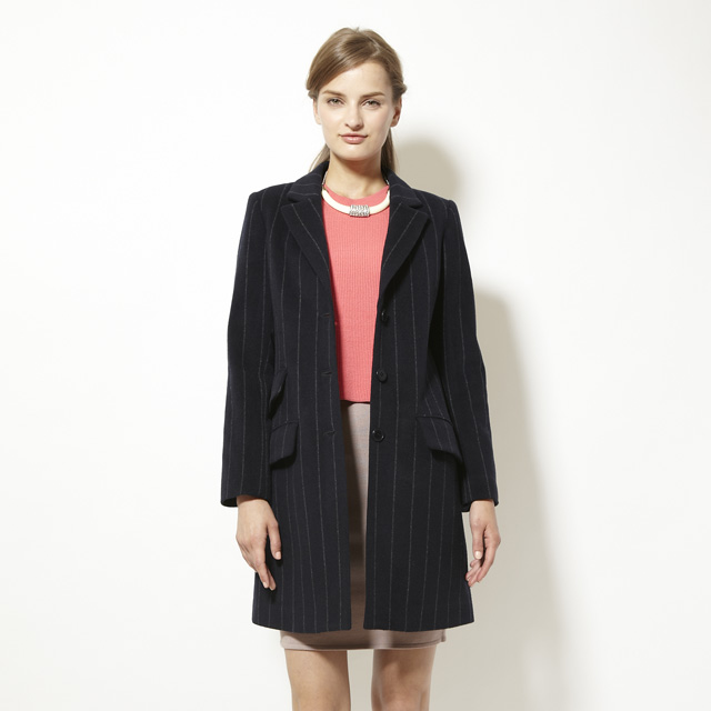 ペンシルストライプチェスターコート