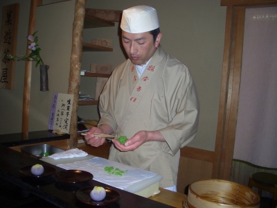 鶴屋吉信2