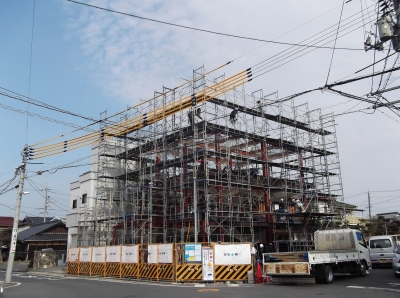 足場