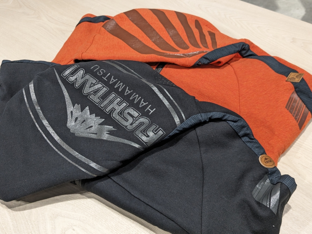 商品紹介】PERFORMANCE STORE限定フーディー：KUSHITANI 大阪店