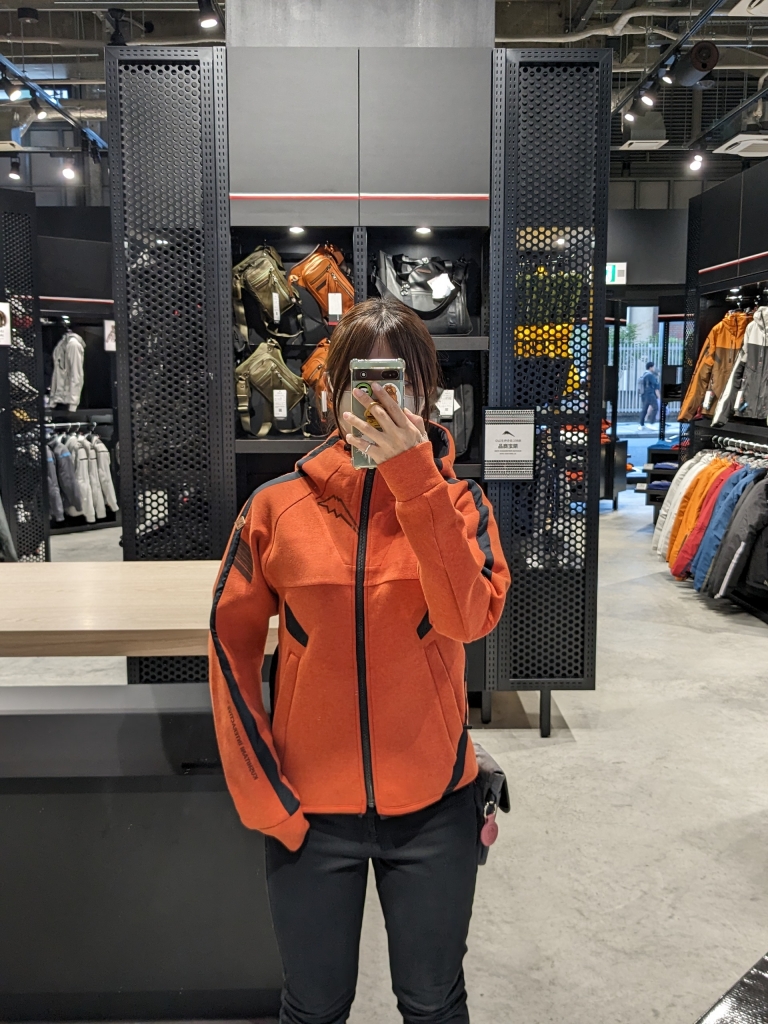 商品紹介】PERFORMANCE STORE限定フーディー：KUSHITANI 大阪店