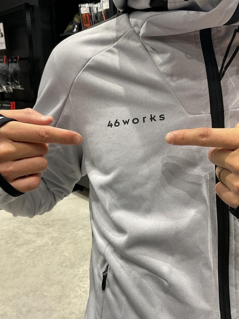 入荷速報】46WORKS×KUSHITANI MIDパーカー:KUSHITANI 大阪店 入荷速報】46WORKS×KUSHITANI MIDパーカー:KUSHITANI 大阪店
