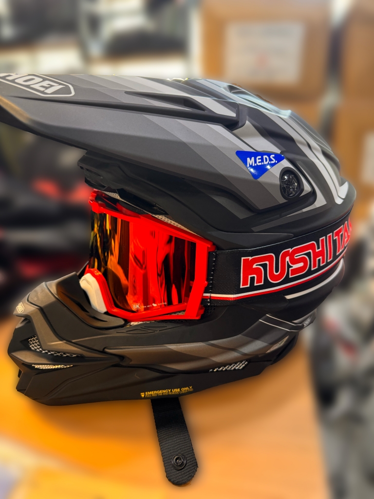 入荷速報】ariete×KUSHITANI オフロードゴーグル！：KUSHITANI 大阪店