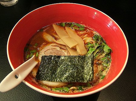 麺 eiji HIRAGISI-BASEの辛いラーメン