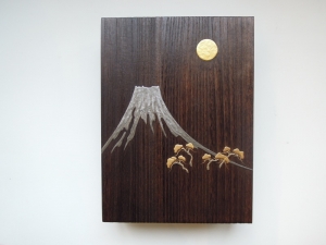 桐箱 松に山に月 蒔絵