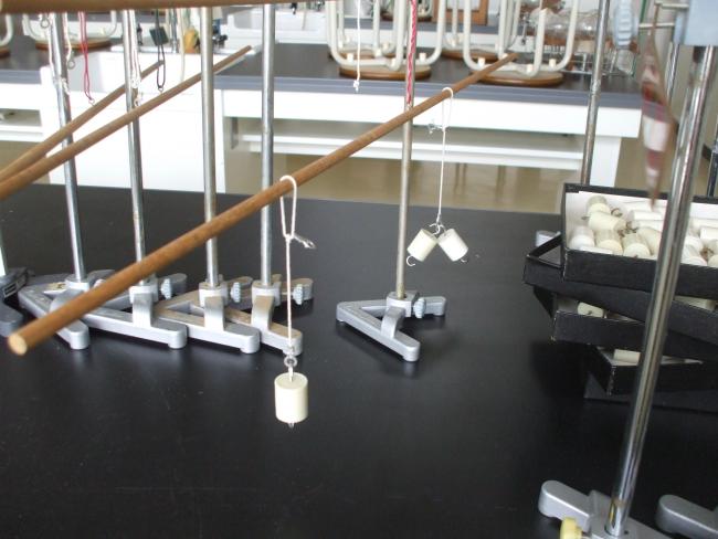 テコの実験用に手作りの天秤を追加 てこのはたらき おもしろ理科 Preparation Assistant For Scientific Experiments And Observations