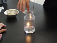 酸素を水上置換で