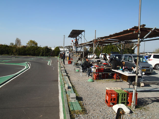 スカイホビーサーキット操縦台
