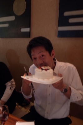 とどめは送別のケーキ