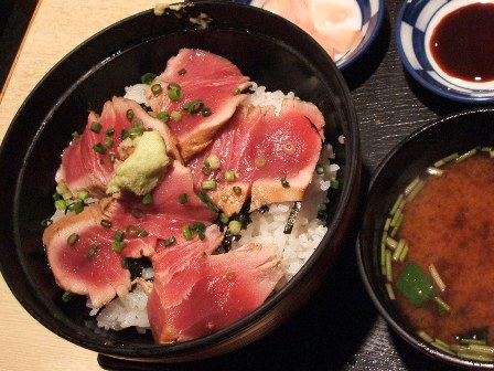 マグロあぶり丼