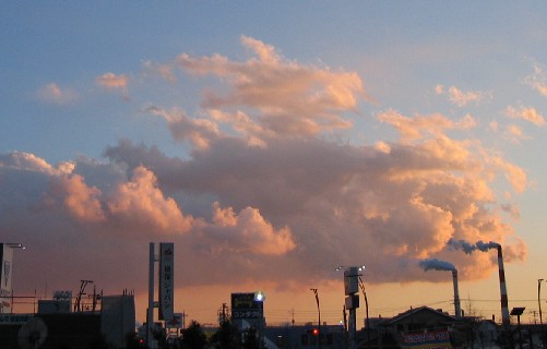 煙突と空