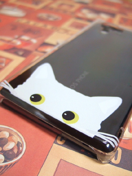 アクオスフォンsiの猫のカバー アクオスフォンsiの猫のカバー