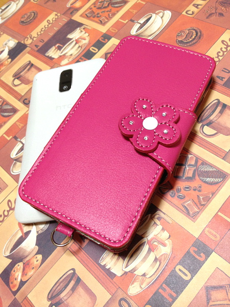 INFOBAR A02の手帳型レザーケース INFOBAR A02の手帳型レザーケース