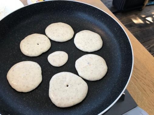 2018.4.21トラ焼きの皮を焼く.jpg