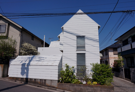 101鶴見.佐藤邸.MiniWhiteHouse.JPG
