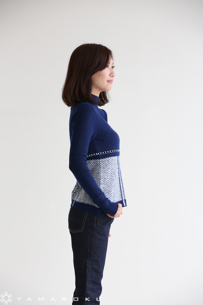 mame(マメ) 刺繍ハイネックニットトップス、フレアスカート 