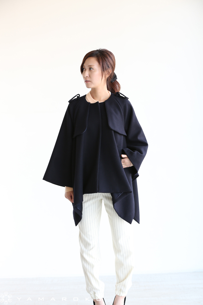 値引き依頼品 ミュラーオブヨシオクボ バーニーズ別注 フーディーケープコート ミュラーオブヨシオクボ バーニーズ別注 ソフトウールフーディーケープ