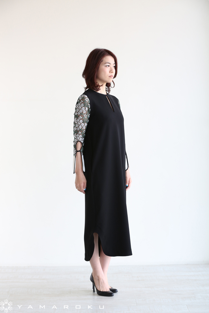 Mame Kurogouchi(マメ) Tulle Embroidered Sleeve I-Line Dress