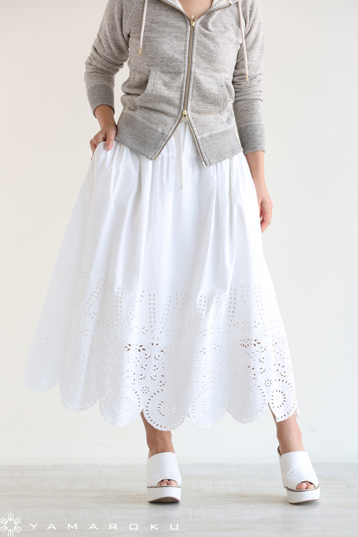 美品 MUVEIL WORK インドシフリー刺繍入りロングスカート スカラップ MUVEIL WORK(ミュベールワーク) インドシフリー刺繍入りスカート