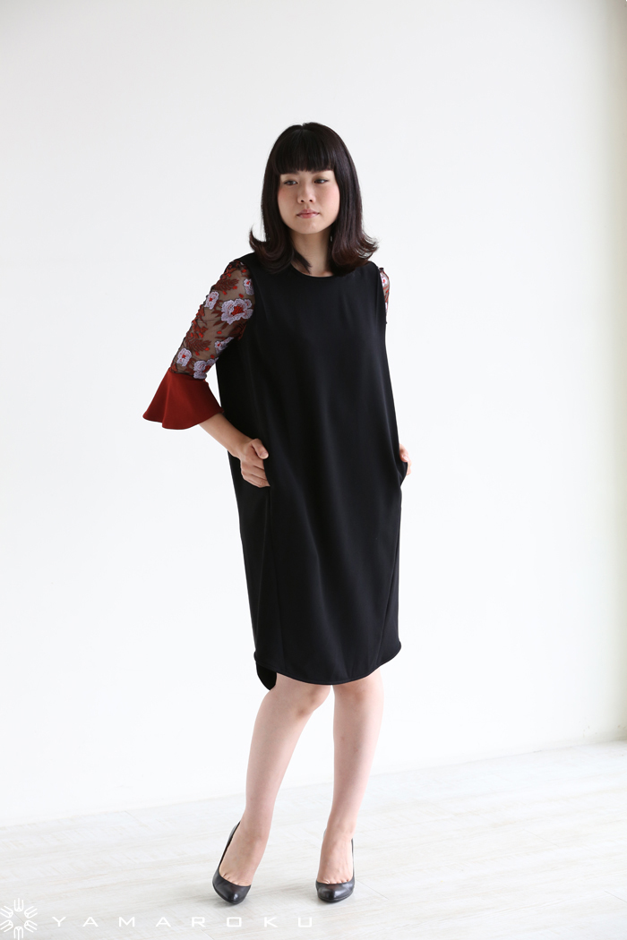 Mame Kurogouchi(マメ) Botanical Lace Sleeves I-Line Dress 