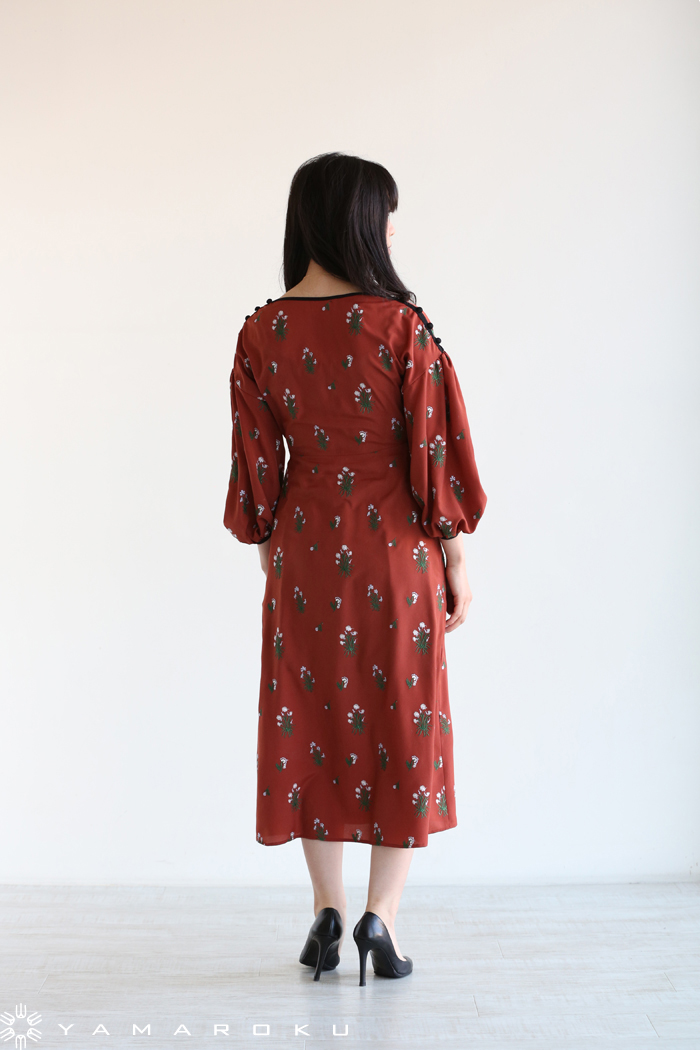Mame Kurogouchi(マメ) Pedicel Embroidery Puff Sleeve Dress