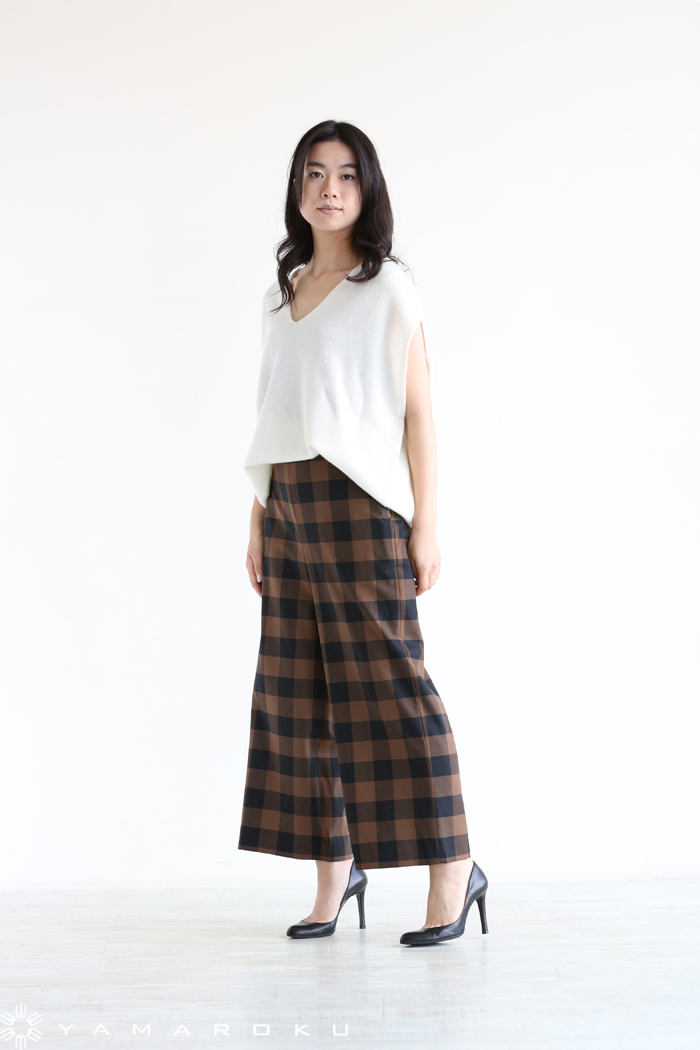 MACPHEEトゥモローランド総柄 スカーフ柄 ワイドパンツ36サイズ MACPHEE(マカフィ) ウールトロピカルパンツ！！ | YAMAROKU New Arrival