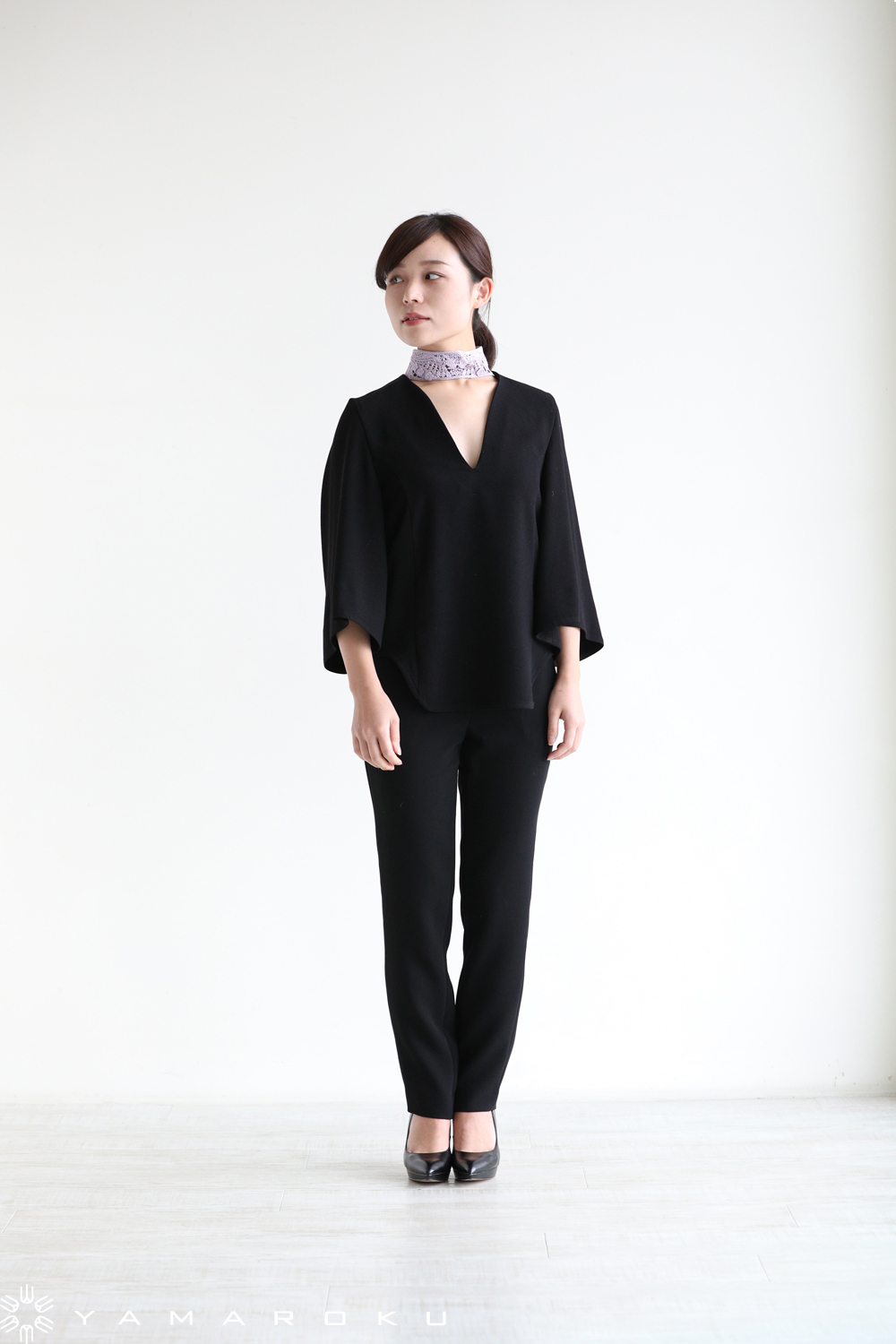 mame Embroidery Silk Collar Tops 紺 mame Embroidery Silk Collar Tops 紺