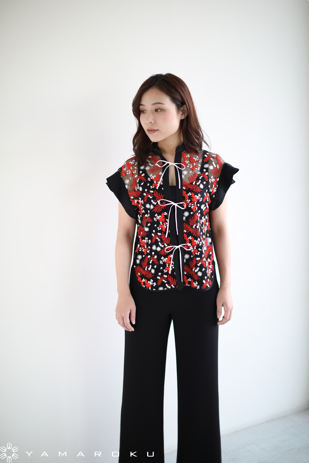 Mame Kurogouchi(マメ) Pedicel Lace French Sleeves Shirts