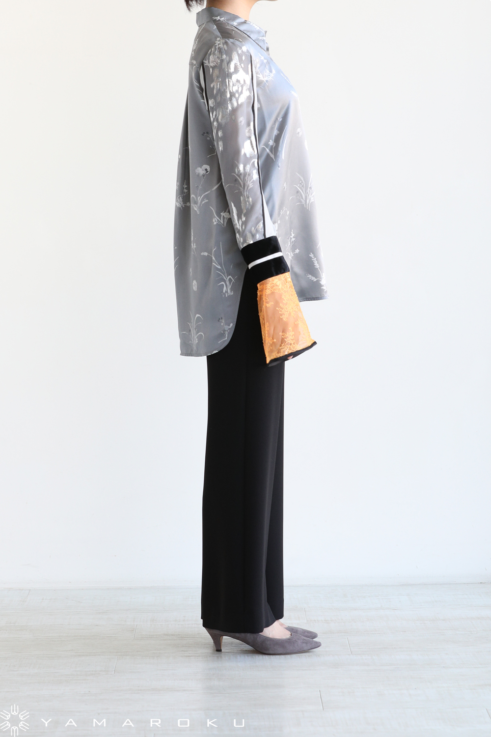 Mame Kurogouchi(マメ) Silk Lame Print Sleeves Shirt！！ | YAMAROKU 