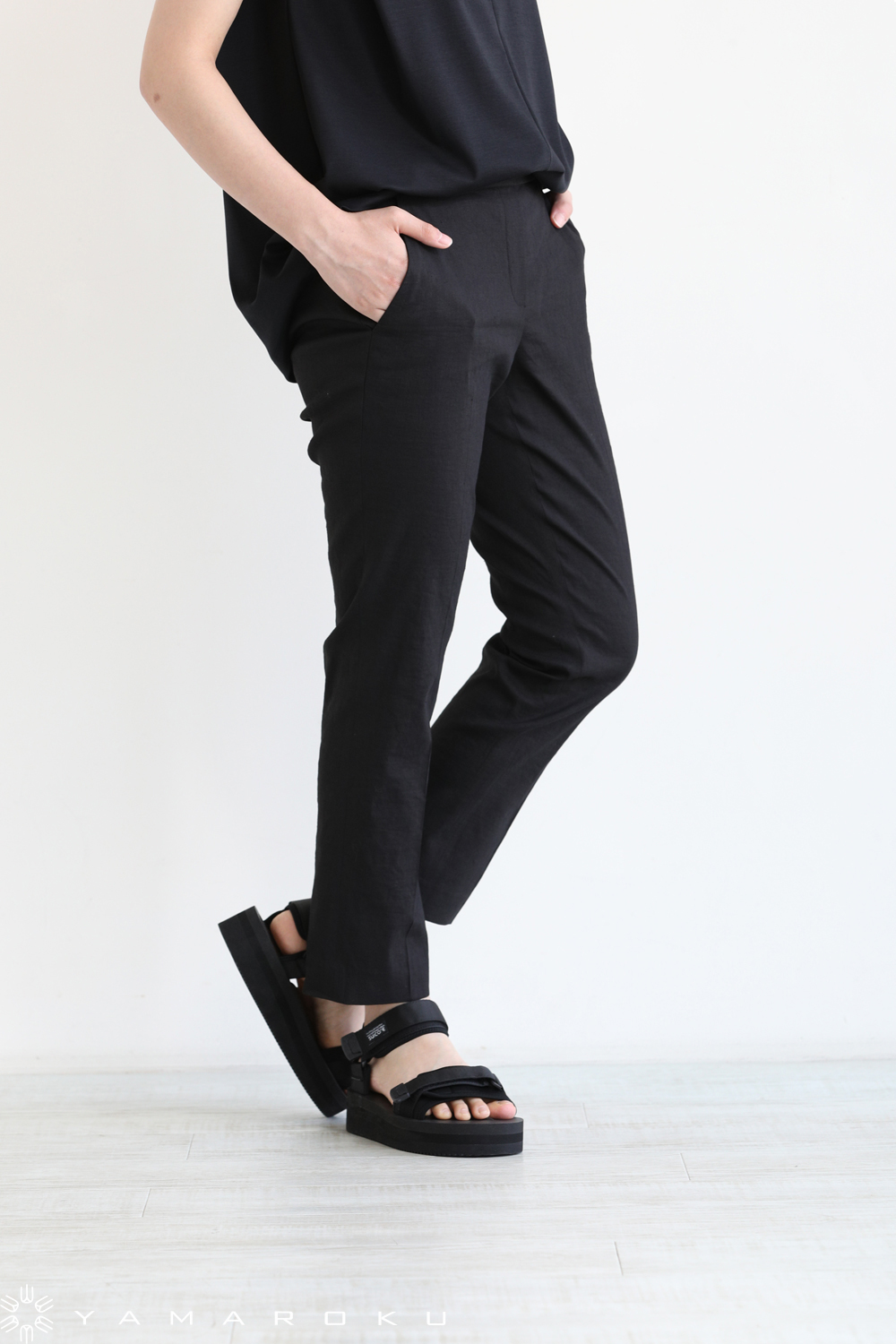 セオリー クランチパンツ サイズ 6 Spring ＆ Summer Essentials | WOMEN（レディース）｜Theory