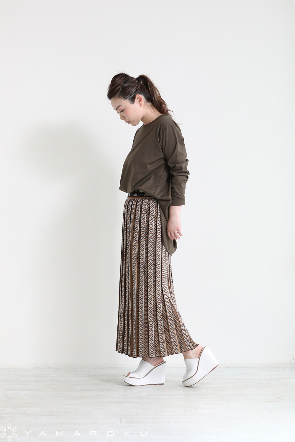 Mame Kurogouchi(マメ) Pleated Knitted Skirt！！ | YAMAROKU New Arrival